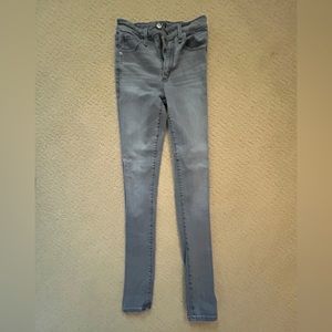 Abercrombie & Fitch Simone High Rise Super Skinny 24 Waist Jeans